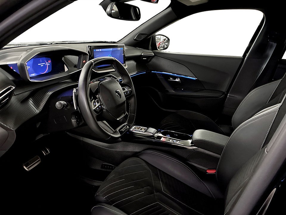 Bild på Peugeot 2008 GT Hybrid 145hk Aut B-KAMERA CARPLAY