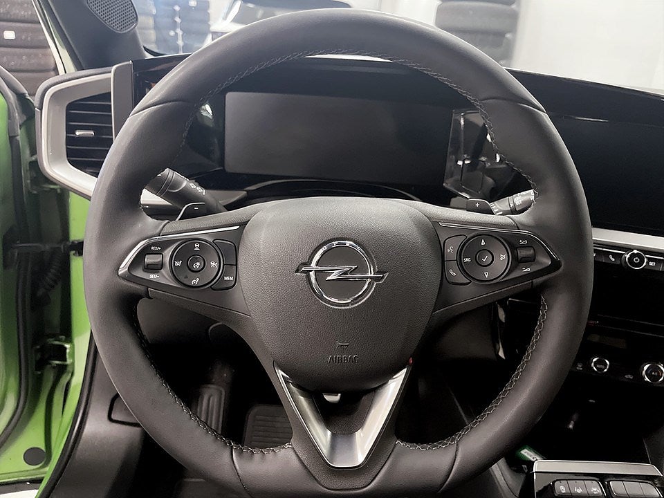 Bild på Opel Mokka Ultimate 1.2 PT 130hk Aut - B-KAMERA, CARPLAY