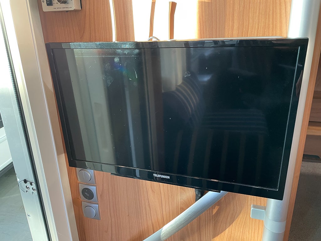 Bürstner Elegance 710 / Kedja / ALDE / AC bodel / Solcell  - Bürstner