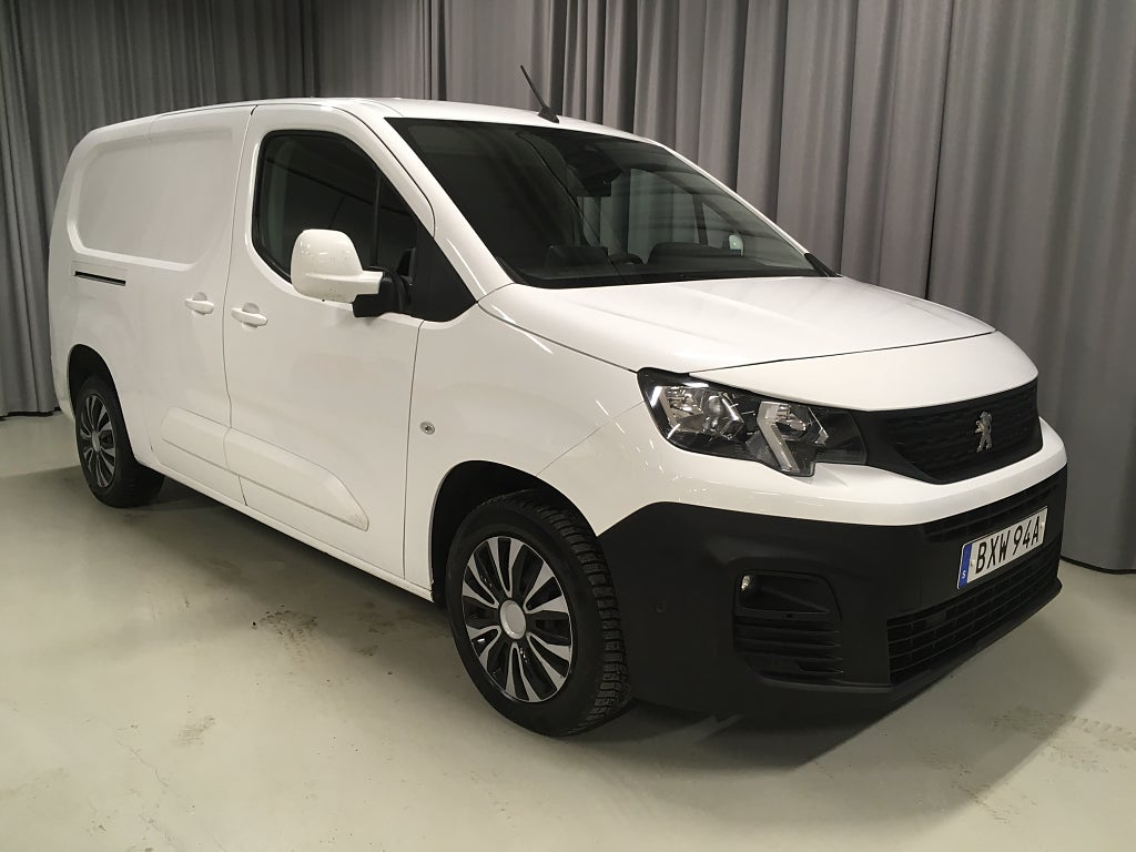 Peugeot Partner L2 PRO+ 1.5 BHDi 130hk AUT (värmare+V-hjul)