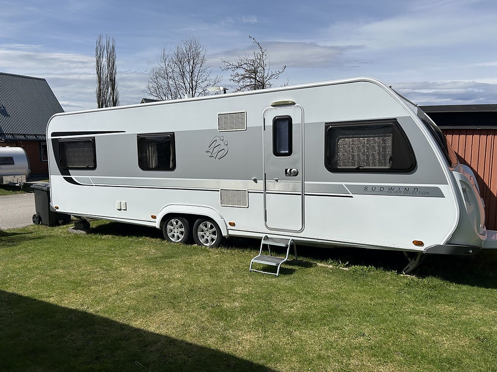 Knaus 750 UFK Silver Selection Barnkammarvagn