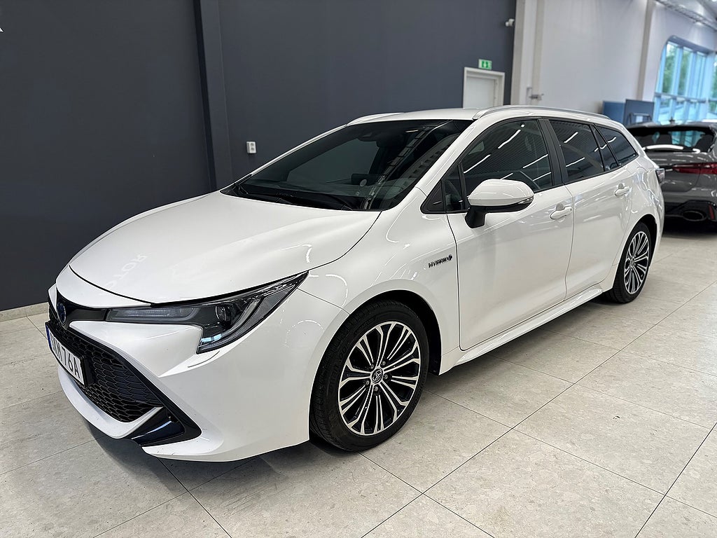 Toyota Corolla Touring Sports Hybrid e-CVT,/B-kamera/Rattvär/NAV/4.99%