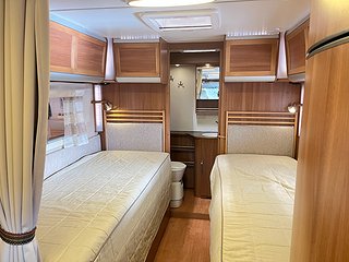Husbil-halvintegrerad Kabe TM 880 LT 21 av 29