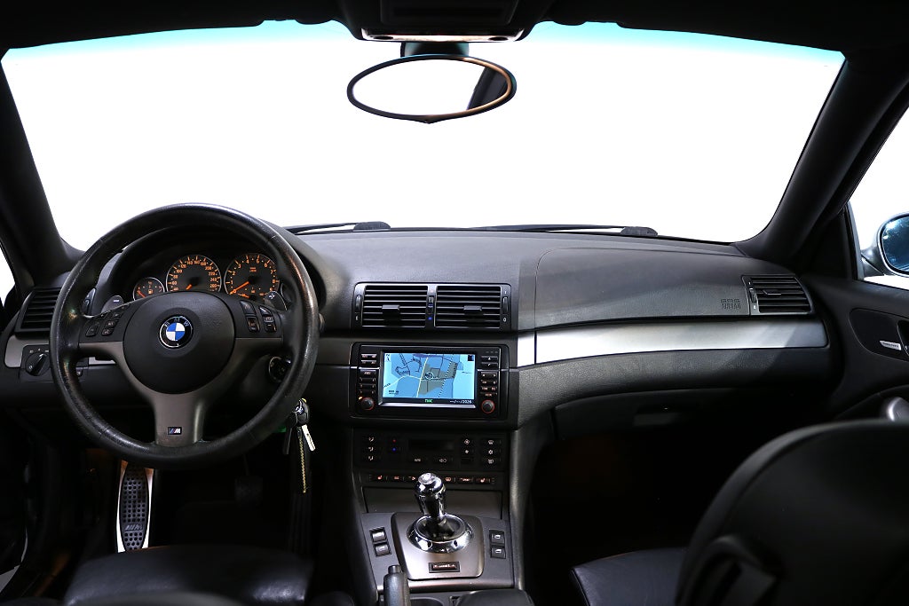 BMW M3 2006 - miniatyr 12