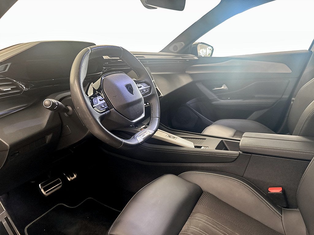 Bild på Peugeot 308 5D GT 1.2 PT 130hk Aut - B-KAMERA, ELSTOL