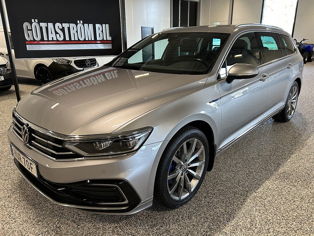 Volkswagen Passat GTE/Cockpit,Läder,Drag,GPS,mm