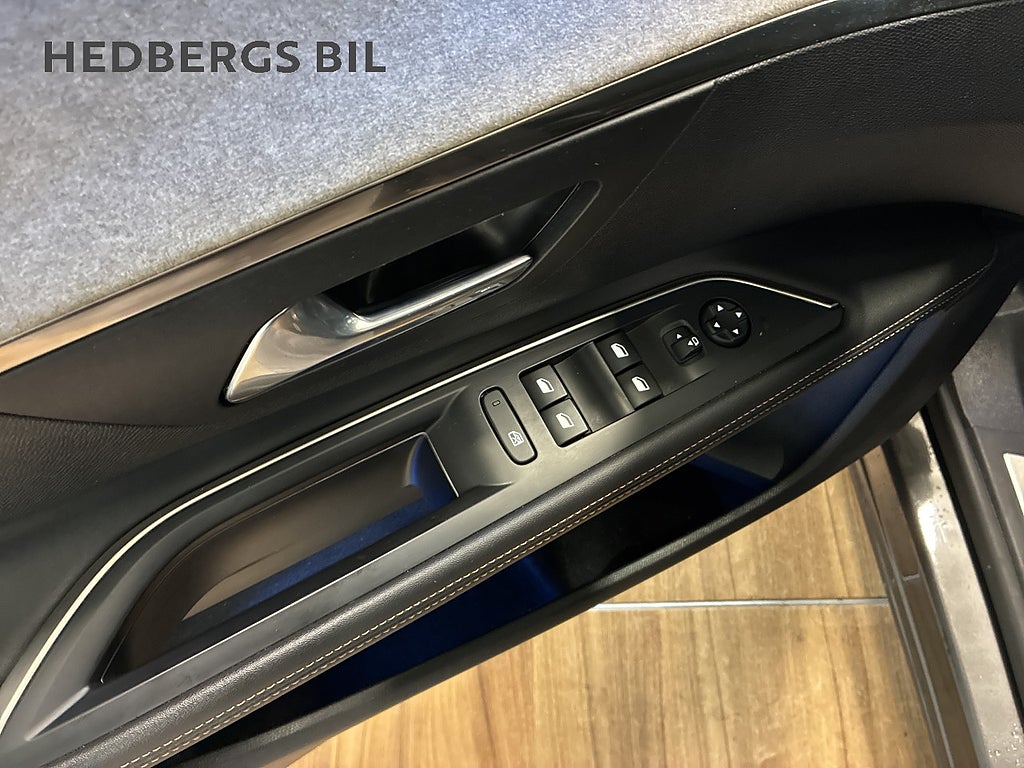 Peugeot 5008 1.2 PureTech 130hk Automat GT thumbnail