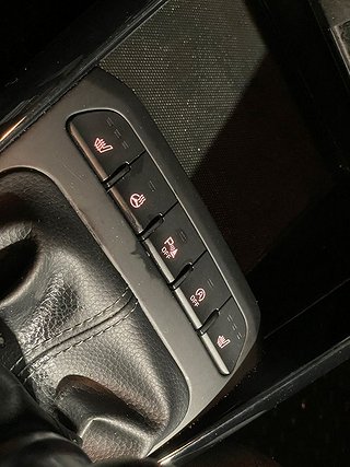 Halvkombi Kia Rio 23 av 25