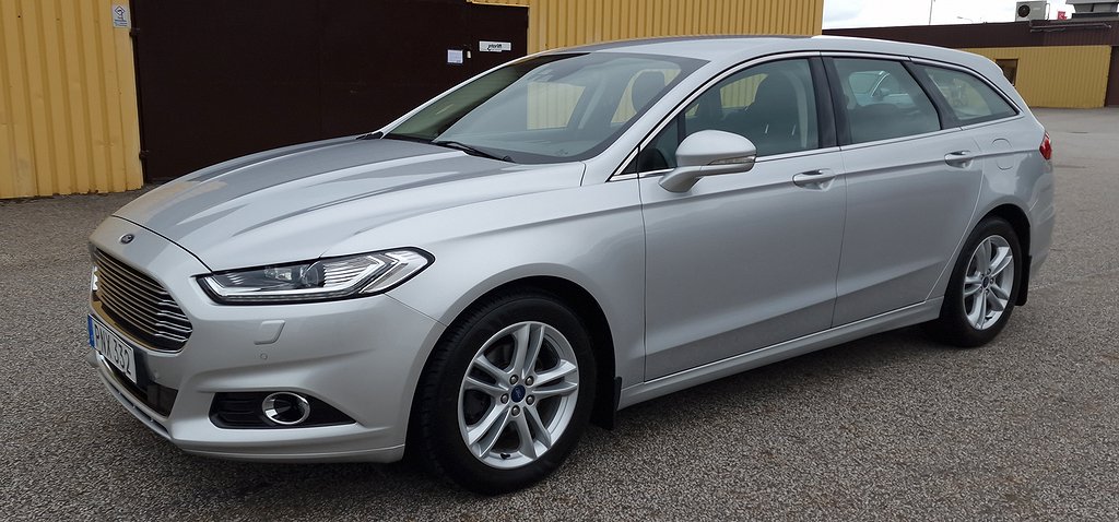 Ford Mondeo 2.0 TDCi 180hk AWD Powershift Business 8400mil