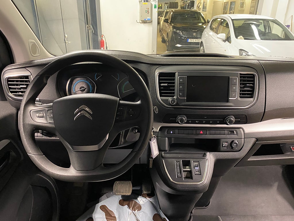 Bild på Citroën SpaceTourer ë- 75kwh L3 FEEL - 9-SITS