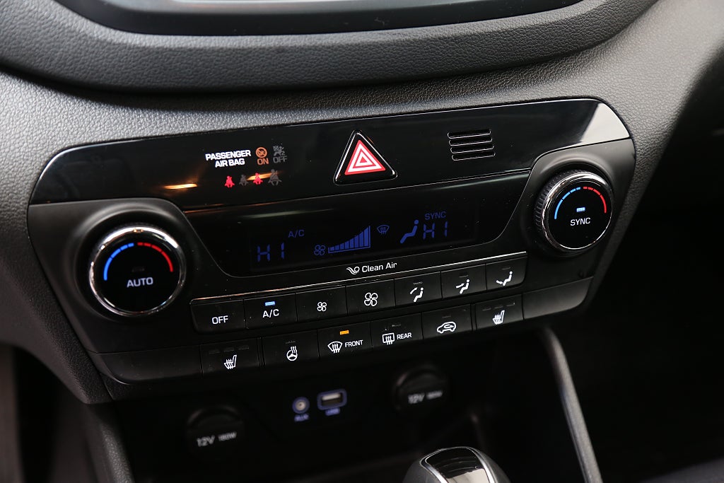 Hyundai Tucson 1,7 CRDi 141hk Move! Aut Navi Kamera 19” Drag