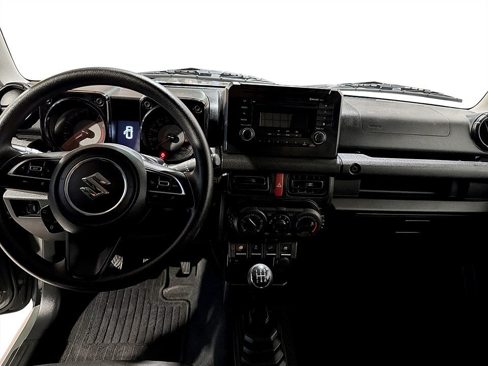 Bild på Suzuki Jimny Torakku 1.5 ALLGRIP 102hk 4WD - DRAG, NYSERVAD