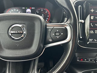 Volvo XC40 D3 AWD Momentum Pro SoV-Däck/Elstol/Kamera/Psens/Navi – bild 18
