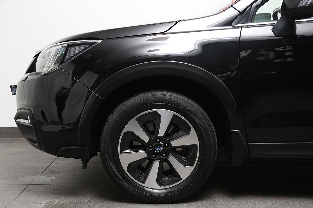 Subaru Forester 2,0D XS 147hk AWD Aut Läder Extraljus Motorv Drag 2016