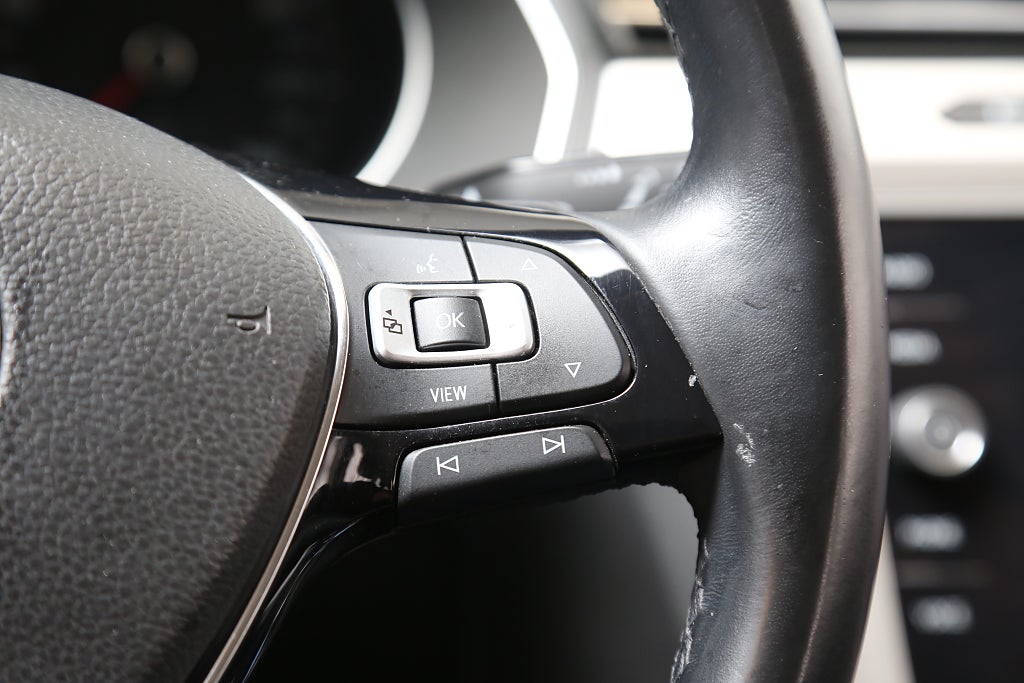 Volkswagen Passat 1,5 TSI 150hk Sportscombi DSG Värmare Kamera Leasbar 2019