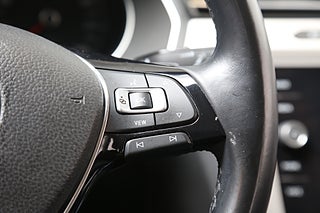 Kombi Volkswagen Passat 17 av 29