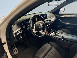 BMW 520d xDrive Touring M Sport Backkamera Rattvärme – bild 7