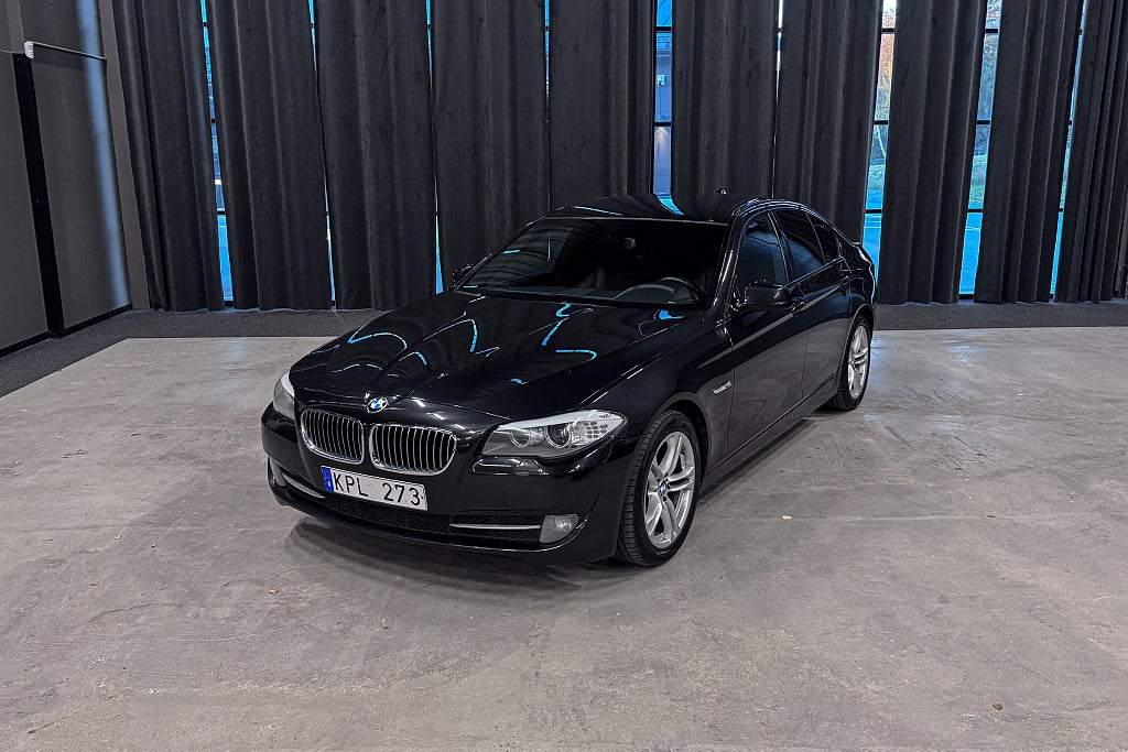 BMW 523i Sedan | Läder | 