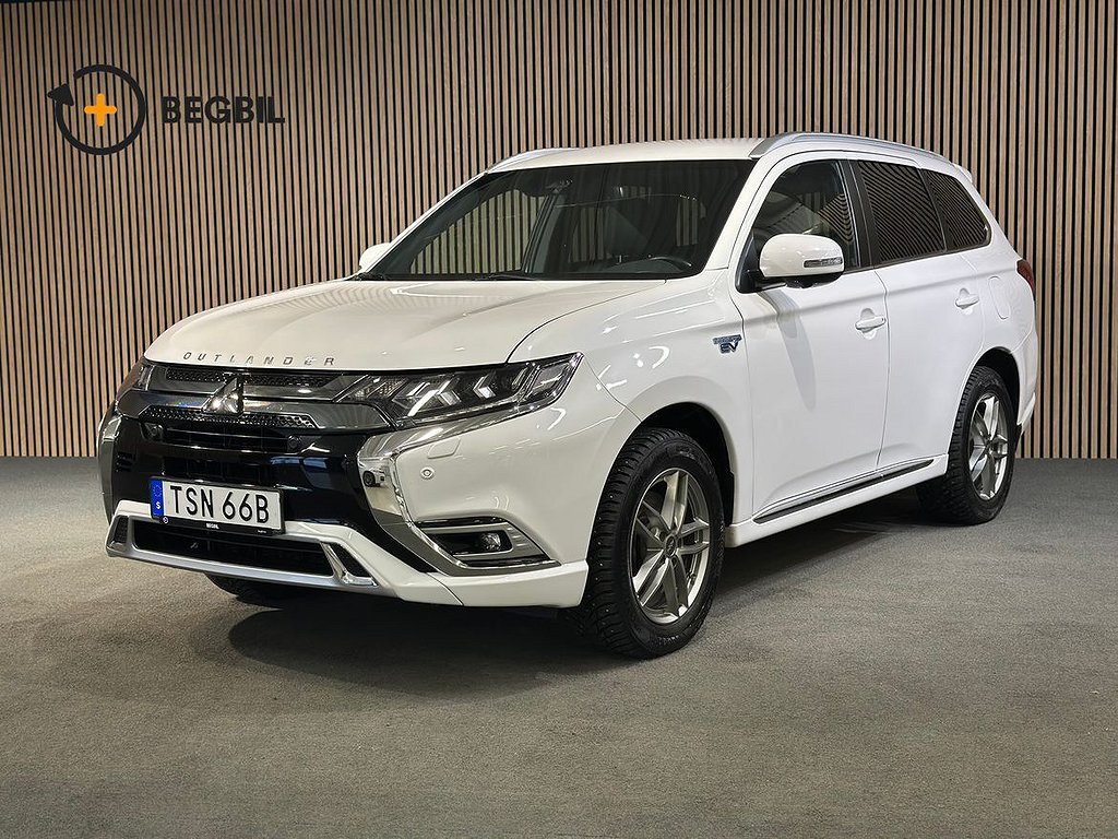 Mitsubishi Outlander PHEV AWD Business I Läder I Adaptiv farthållare I Drag I Leas...