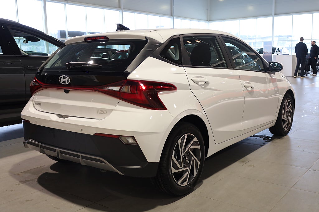 Hyundai i20 1.0 T-Gdi DCT Essential *Lagerbil för snabb leverans 2027