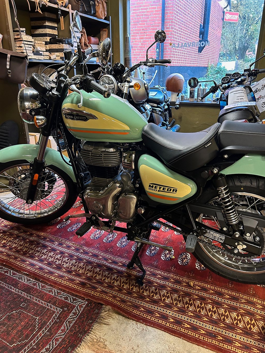 Royal Enfield Meteor 350 