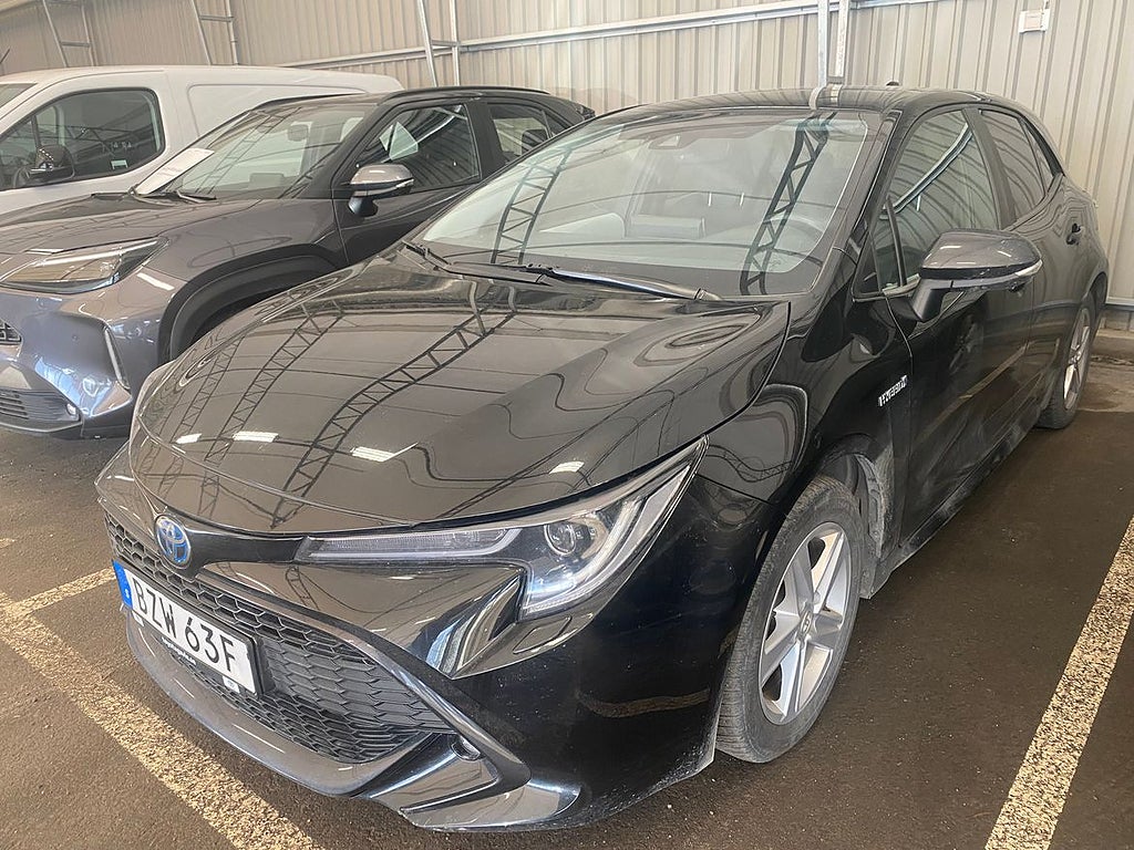 Toyota Corolla Hybrid 1,8 5D STYLE | Vinterhjul
