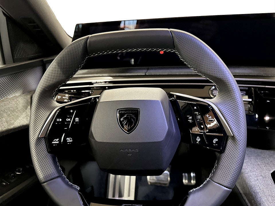 Bild på Peugeot 3008 Edition Hybrid - INK SERVICEAVTAL
