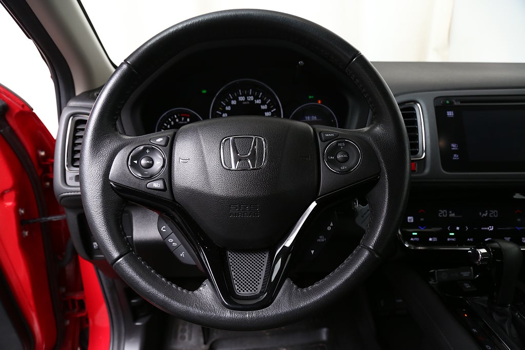 Honda HR-V 1,5 i-VTEC 131hk Elegance Aut P-sensorer 2016