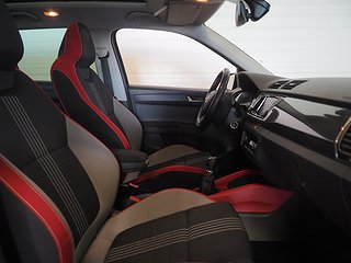 Halvkombi Skoda Fabia 10 av 23