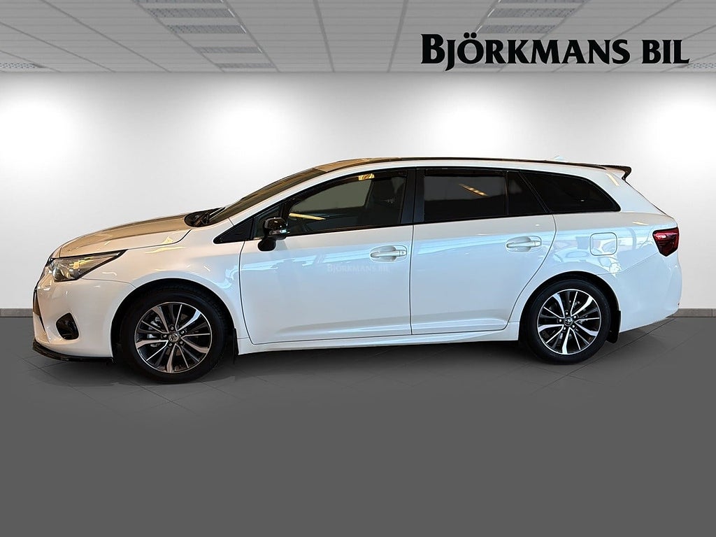 Toyota Avensis Kombi 1.8 vinterhjul