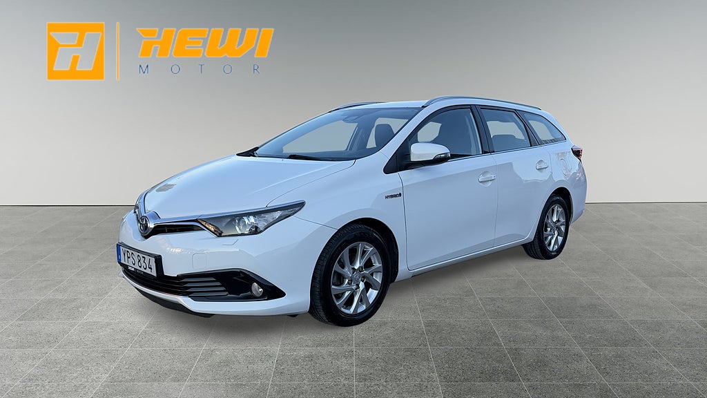 Toyota Auris Touring Elhybrid Active|Nyservad|Nybesiktad|Navi|S&V