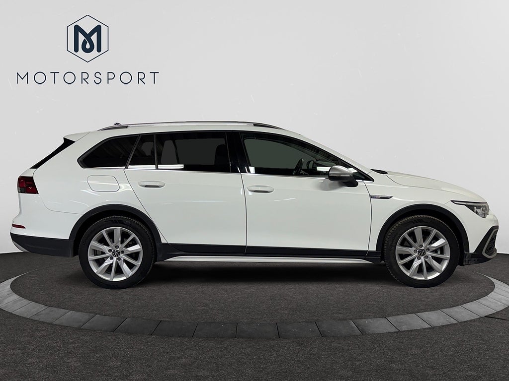 Volkswagen Golf Alltrack 4Motion Alltrack Drag Värmare LED-Ramp Carplay Adaptiv bild 8