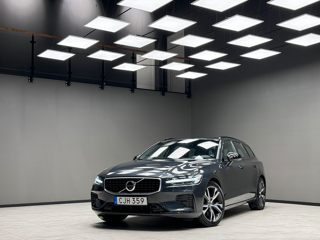 Volvo V60 T6 AWD R-Design/VOC/Drag/Navi/Elstol/BLIS/Läder