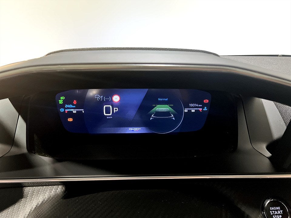 Bild på Peugeot 2008 GT 1.2 PT 130hk Aut - B-KAMERA, ELSTOL