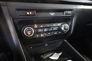 Halvkombi Mazda 3 16 av 21