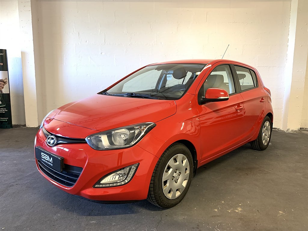 Hyundai i20 5-dörrar 1.2 Manuell, 84hk Premium *RESERVERAD*