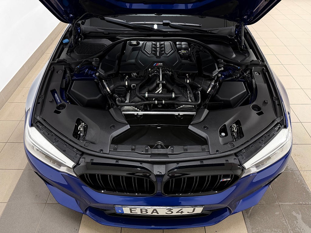 BMW M5 2019 - miniatyr 16