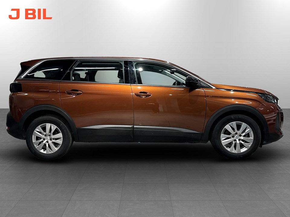 Bild på Peugeot 5008 Active 1.2 PT 130hk Aut - 7-SITS, B-KAMERA