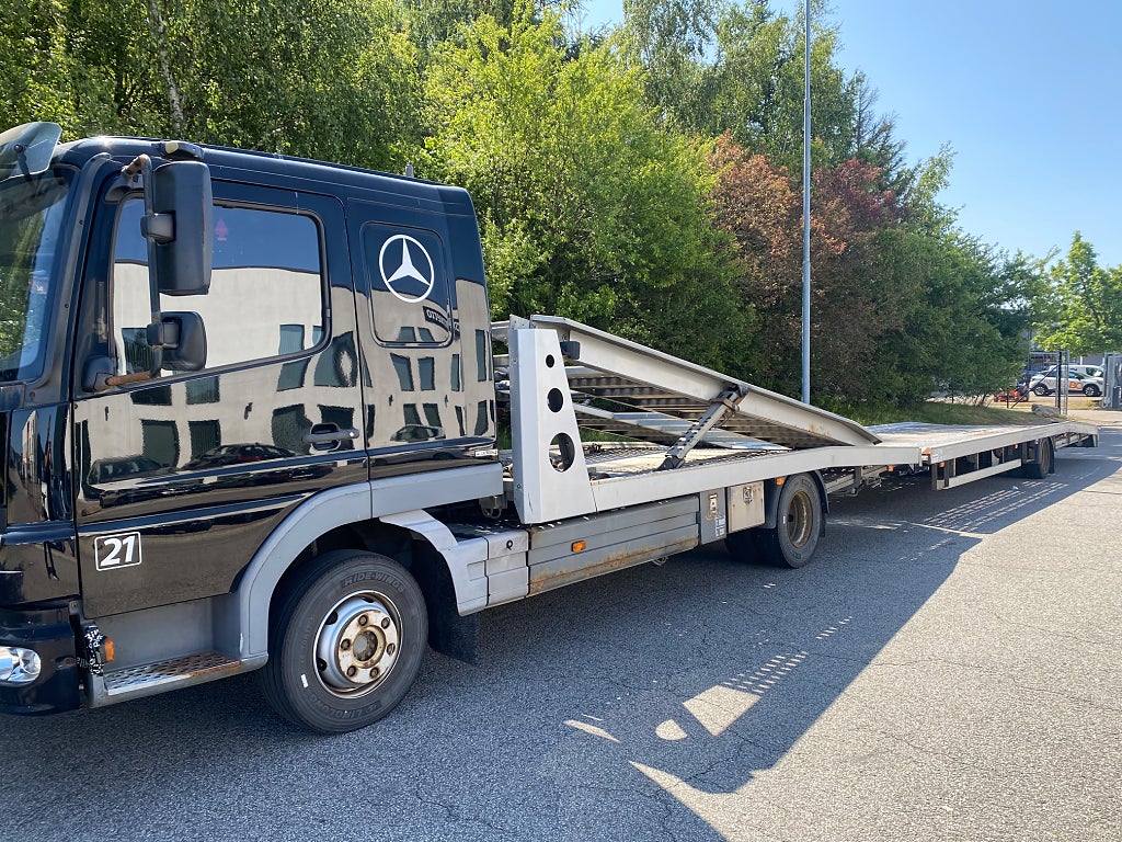 Mercedes-Benz Atego Biltransport +släp 