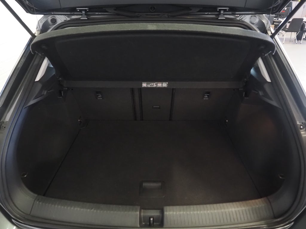Volkswagen T-Roc 1.0 TSI 116hk Dragkrok Backkamera 2020
