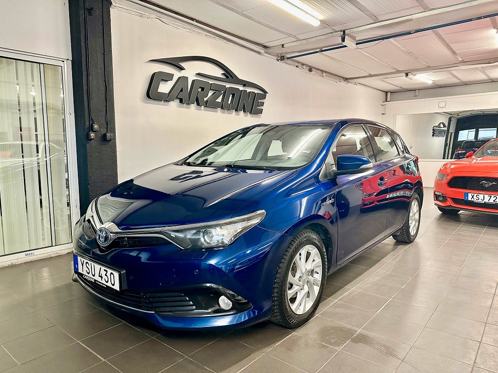 Toyota Auris Hybrid e-CVT Active (136hk) B-kamera PDC Euro6