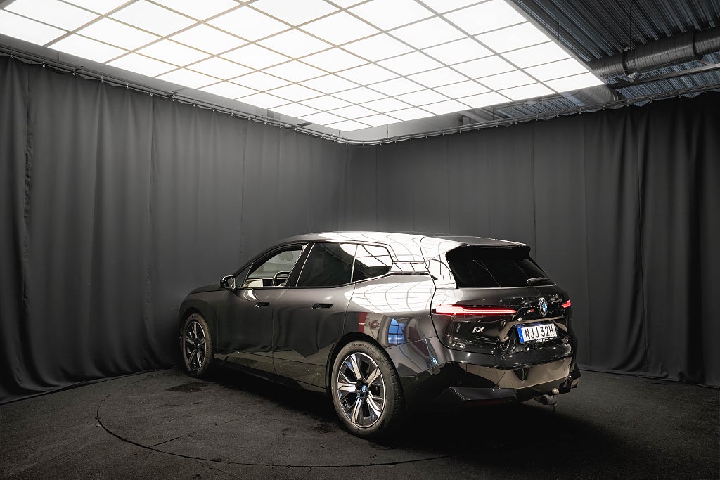 BMW iX xDrive50 PANO SKY LASER DRAG 360° H/K HUD 21'' MOMS