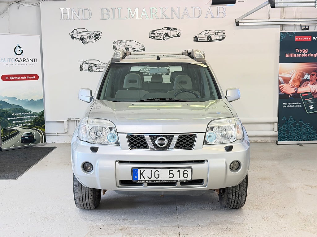 Nissan X-Trail 2.5 4x4 Ny Besiktad Ny Servad Automat Dragkrok 165HK