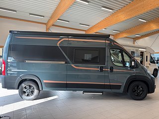 Husbil-halvintegrerad Robeta Helios For Two 180HK AUT 1 av 26
