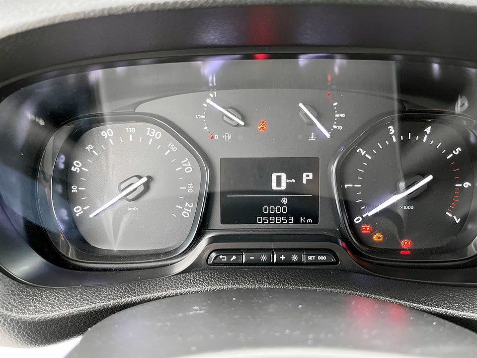 Bild på Peugeot Expert PRO+ 2.0 BHDi 145hk Aut L3 B-KAMERA