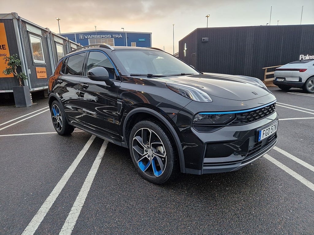 Lynk & Co 01 PHEV