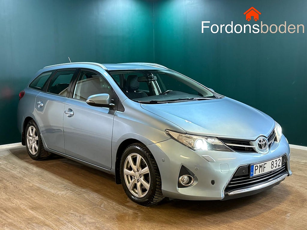 Toyota Auris Touring Sports 2.0 D-4D Executive Drag M-Värm 124hk
