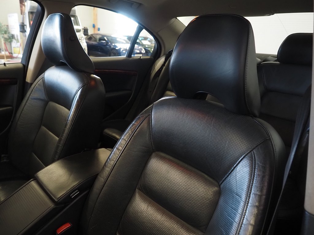 Volvo S80 3.2 AWD 238hk Geartronic Summum | Taklucka | 2007