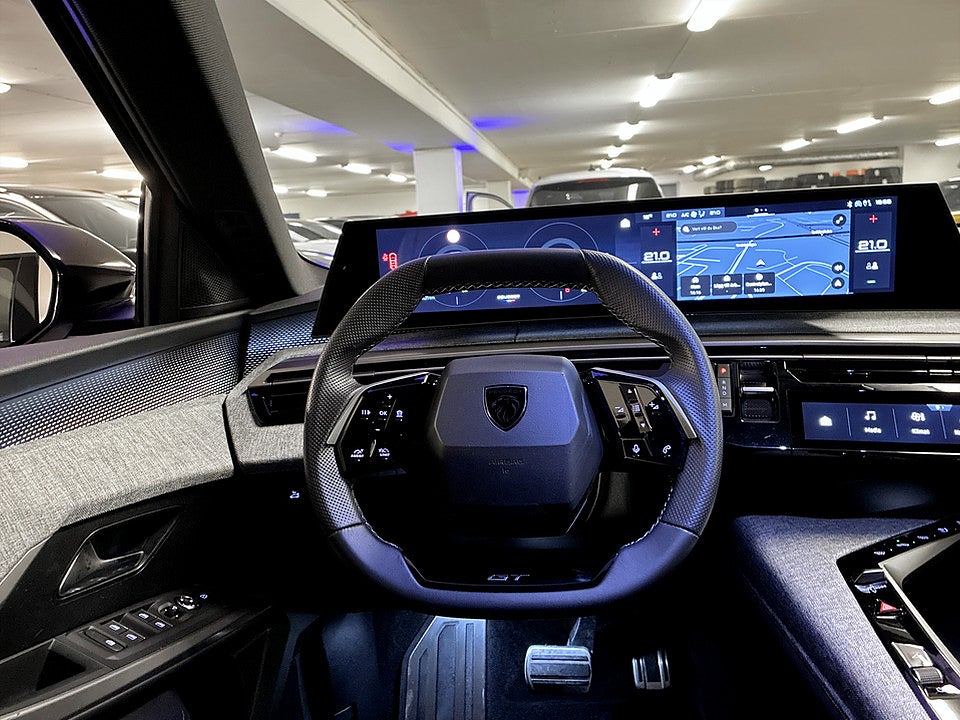 Bild på Peugeot 5008 GT Hybrid 145hk Aut 7-SITS B-KAMERA CARPLAY