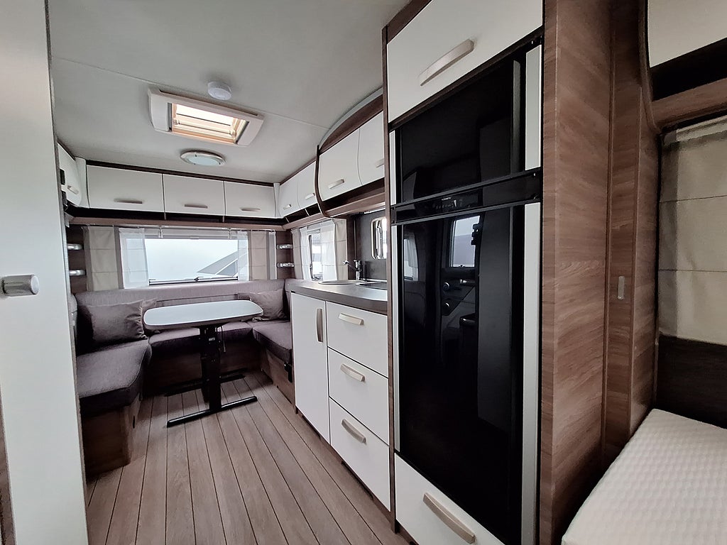Knaus Sport Silver Selection 500 FU Dubbelbädd